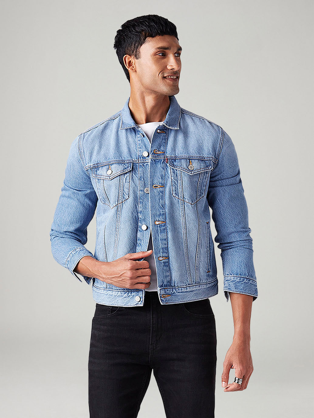 Men's Solid Regular Fit Denim Jacket - Styleshot View