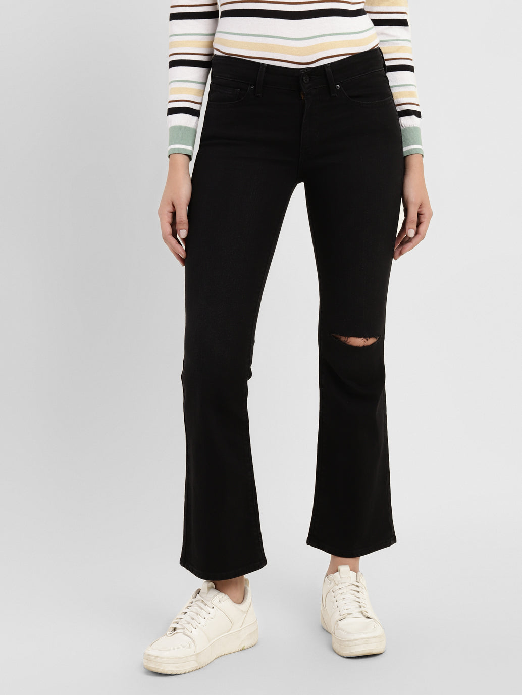 Women's 715 Black Flared Fit Mid Rise Jeans - a1c3f456-f3b9-465d-b910-f9b6f20aeb67 View