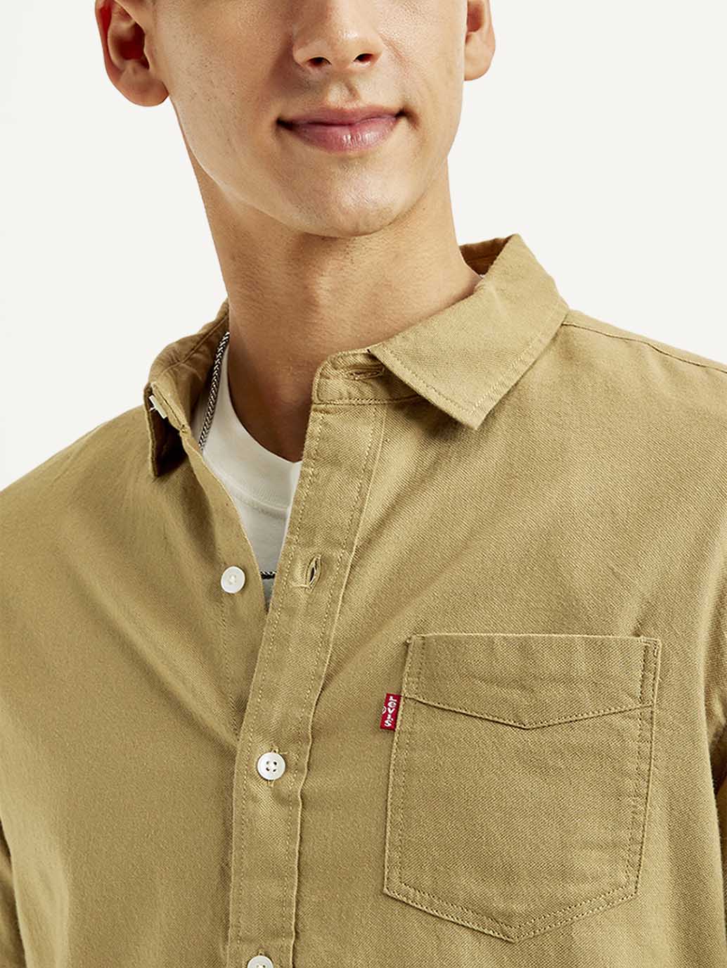 Men's Solid Slim Fit Oxford Shirt - Detail View