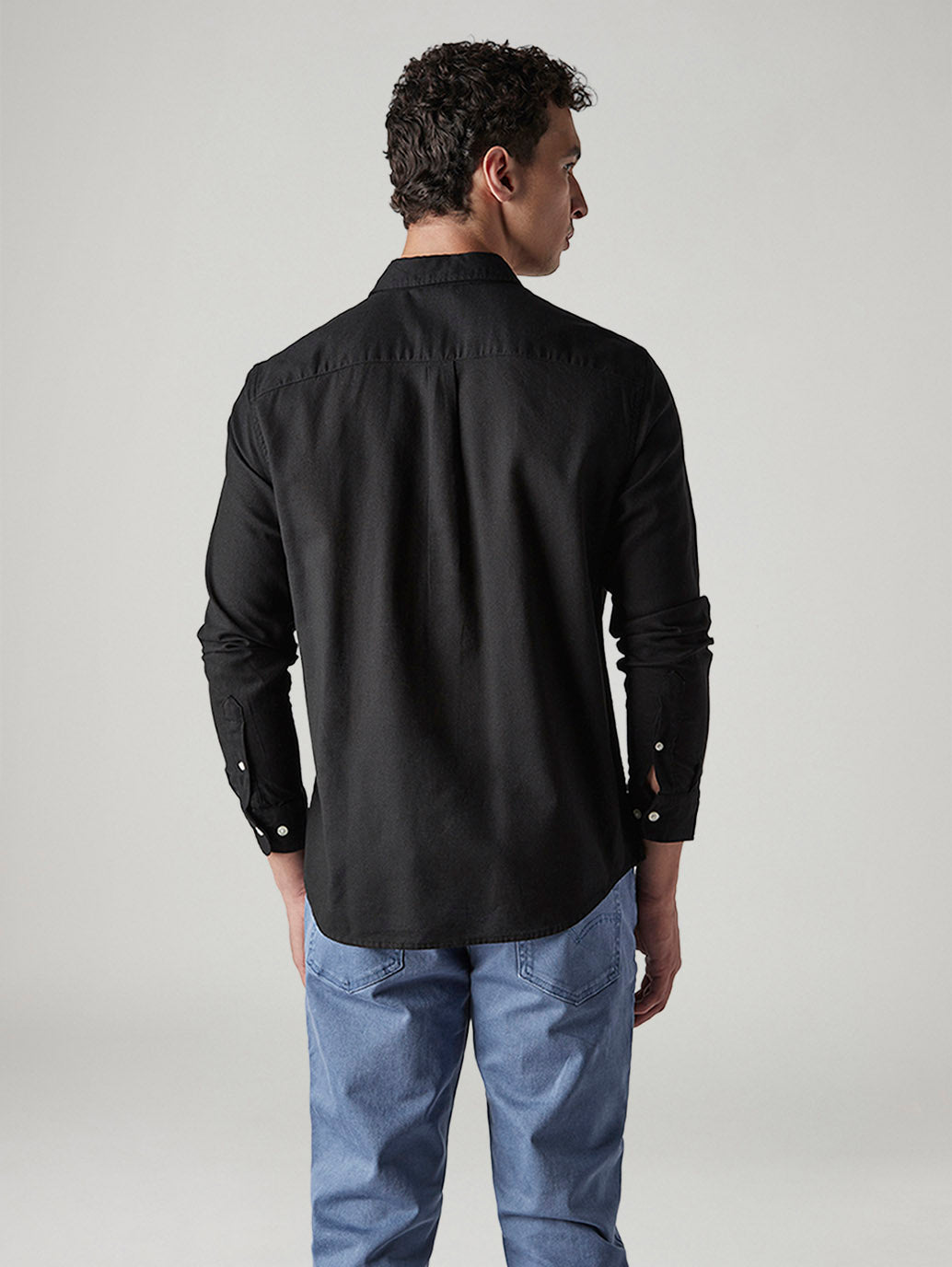 Men's Solid Slim Fit Oxford Shirt - Back View