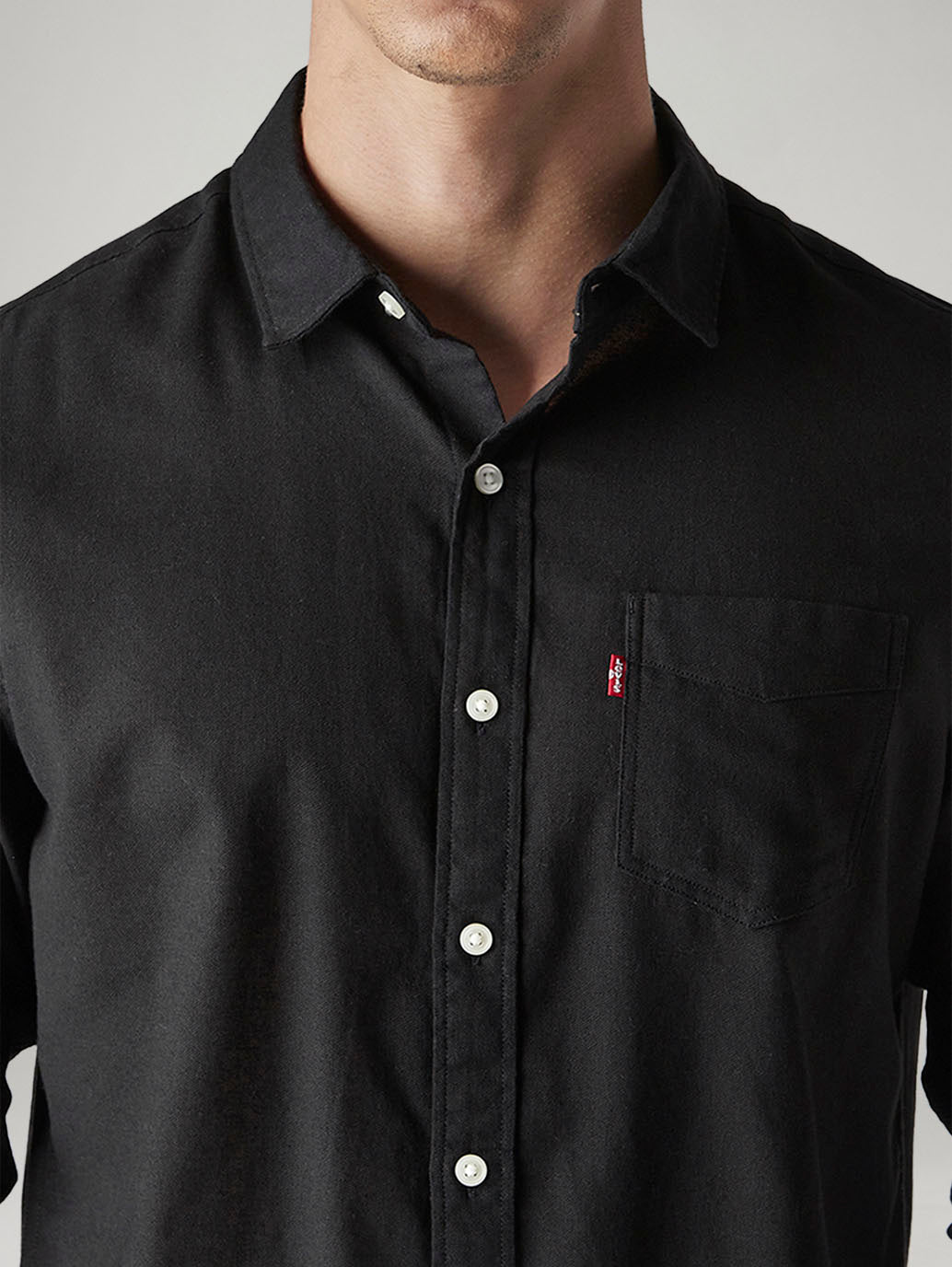 Men's Solid Slim Fit Oxford Shirt - Detail View