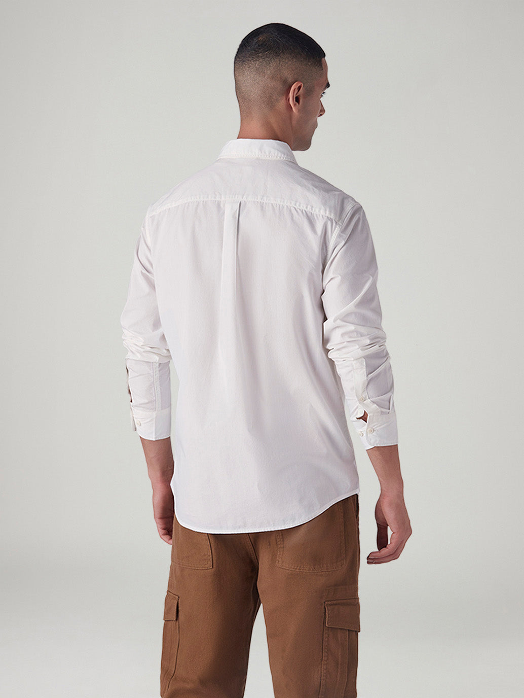 Men's Solid Slim Fit Poplin Shirt - Back View