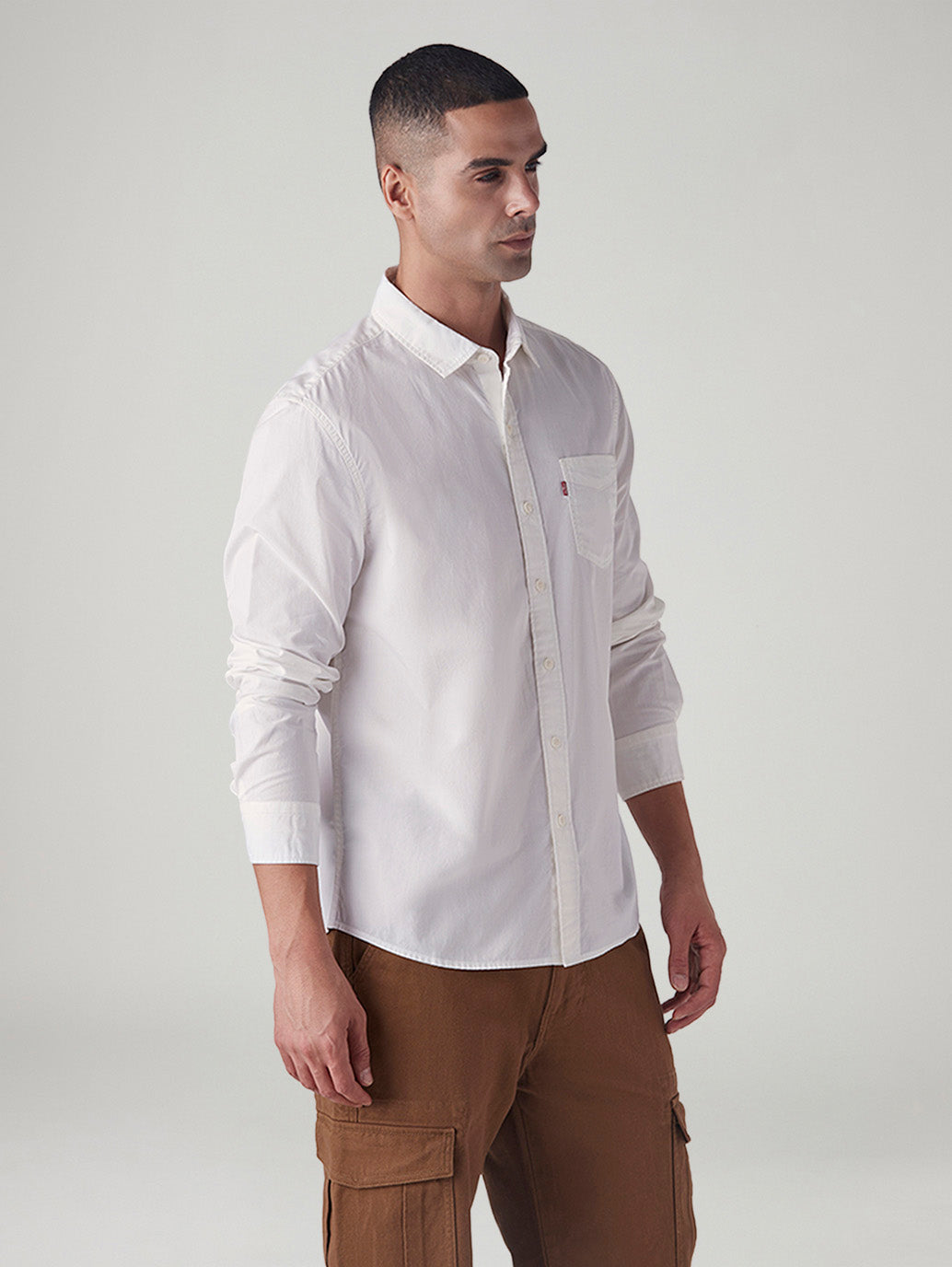 Men's Solid Slim Fit Poplin Shirt - Side View