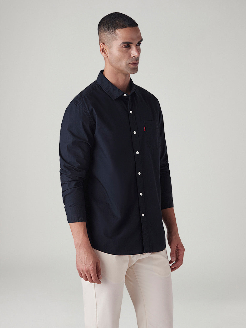Men's Solid Slim Fit Poplin Shirt - Side View