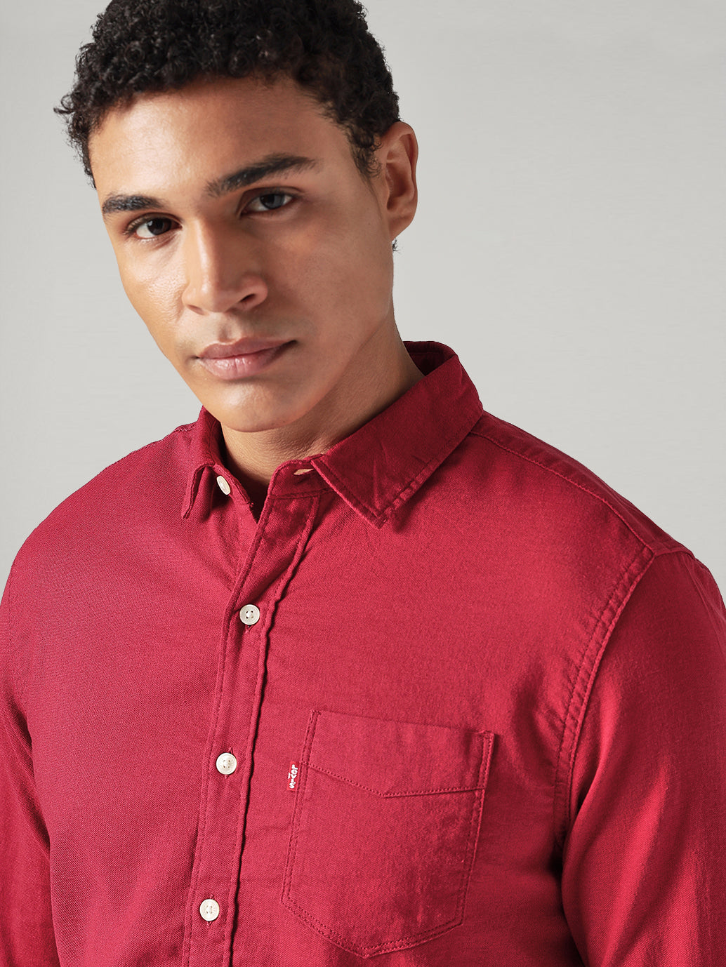 Men's Solid Slim Fit Oxford Shirt - Detail View