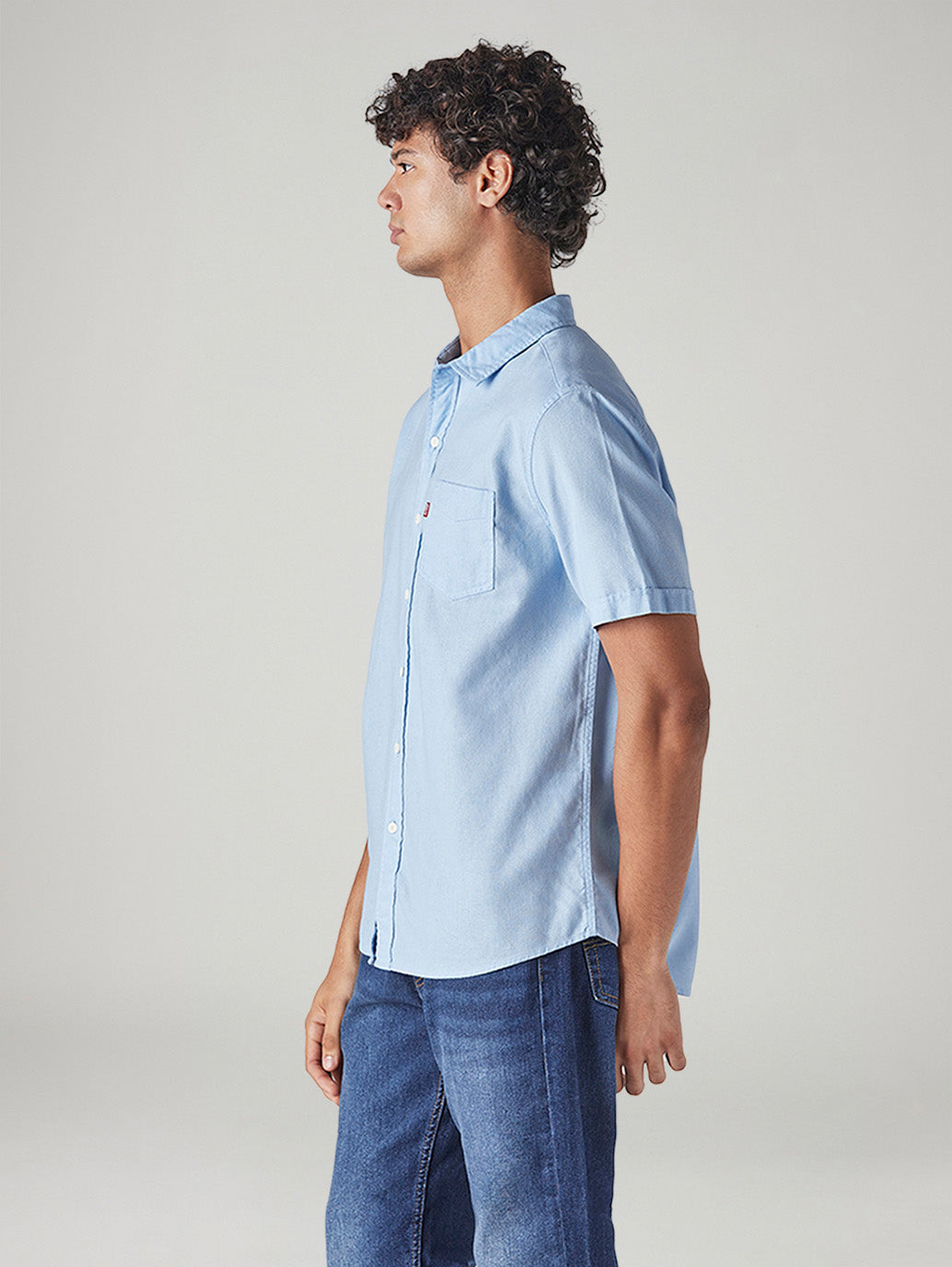 Men's Solid Slim Fit Oxford Shirt - Side View