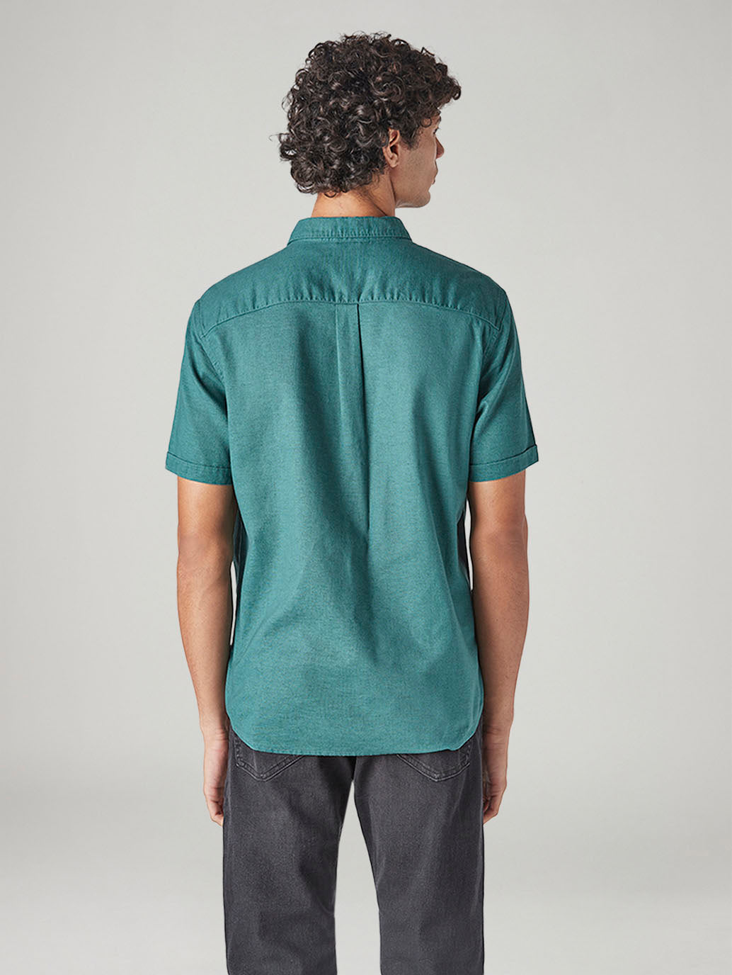 Men's Solid Slim Fit Oxford Shirt - Back View