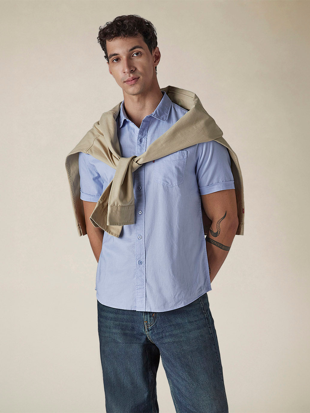 Men's Solid Button Down Collar Slim Fit Oxford Shirt - Styleshot View