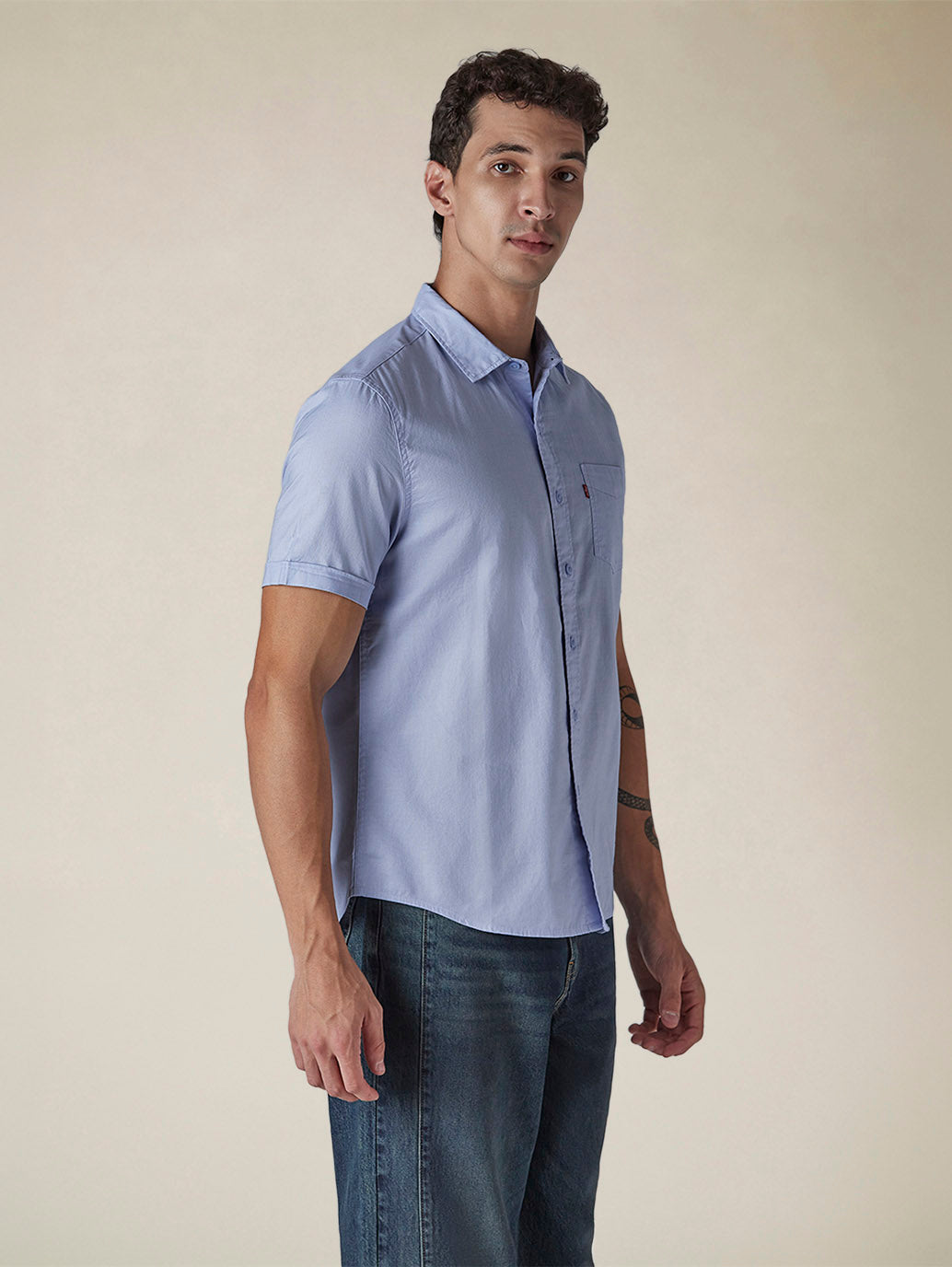 Men's Solid Button Down Collar Slim Fit Oxford Shirt - Side View