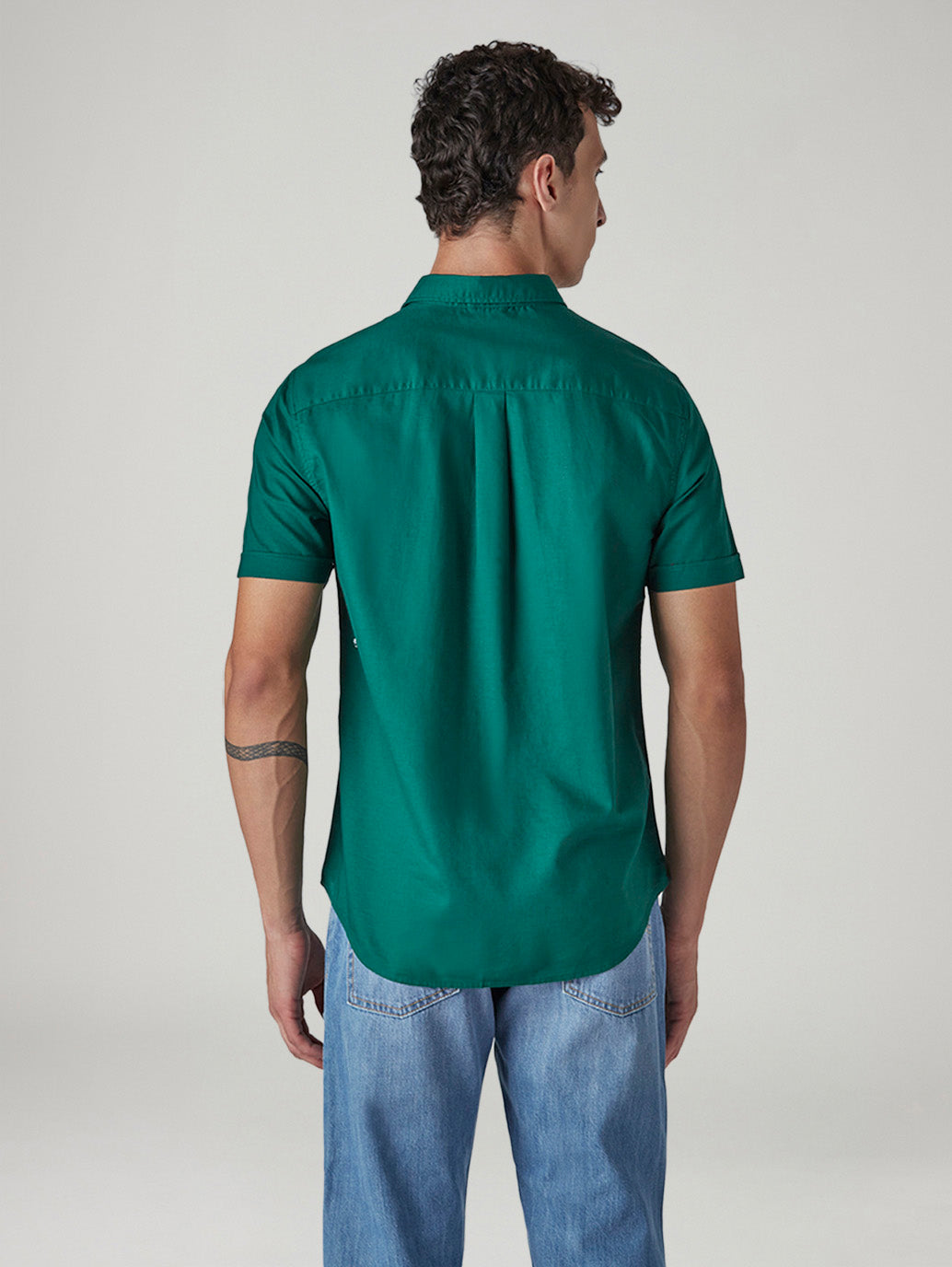 Men's Solid Button Down Collar Slim Fit Oxford Shirt - Back View