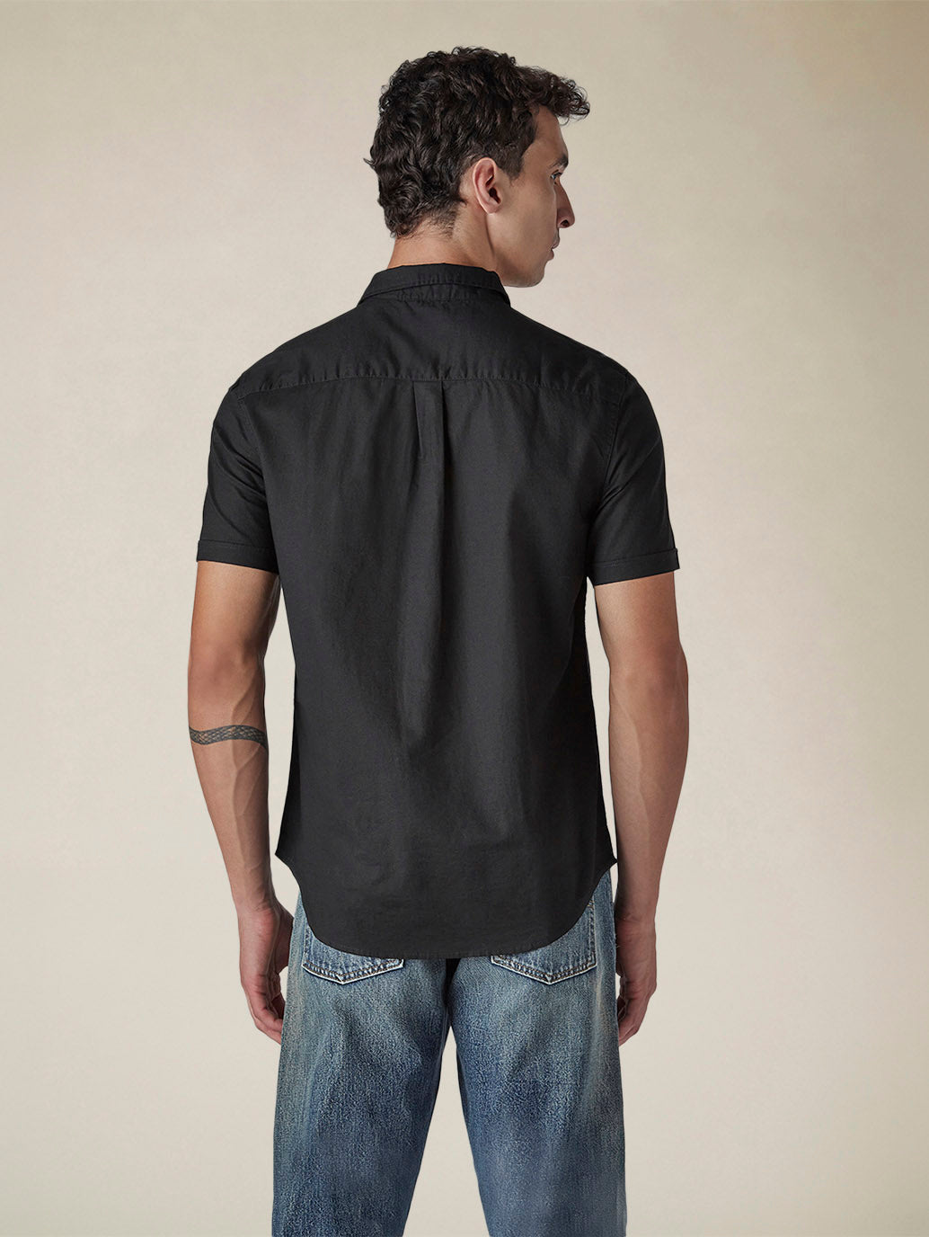 Men's Solid Button Down Collar Slim Fit Oxford Shirt - Back View