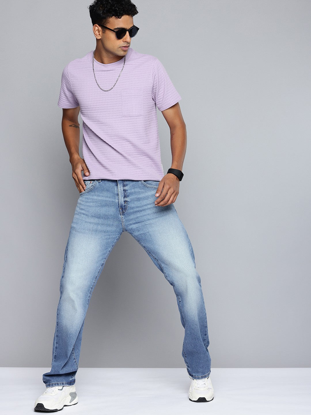 Men's 517 Indigo Bootcut Fit Mid Rise Jeans - 331020c8-6d67-49c5-8715-1c185b8f5ae11729855086880-Levis-Men-517-Bootcut-Heavy-Fade-Stretchable-Jeans-216172985-4 View