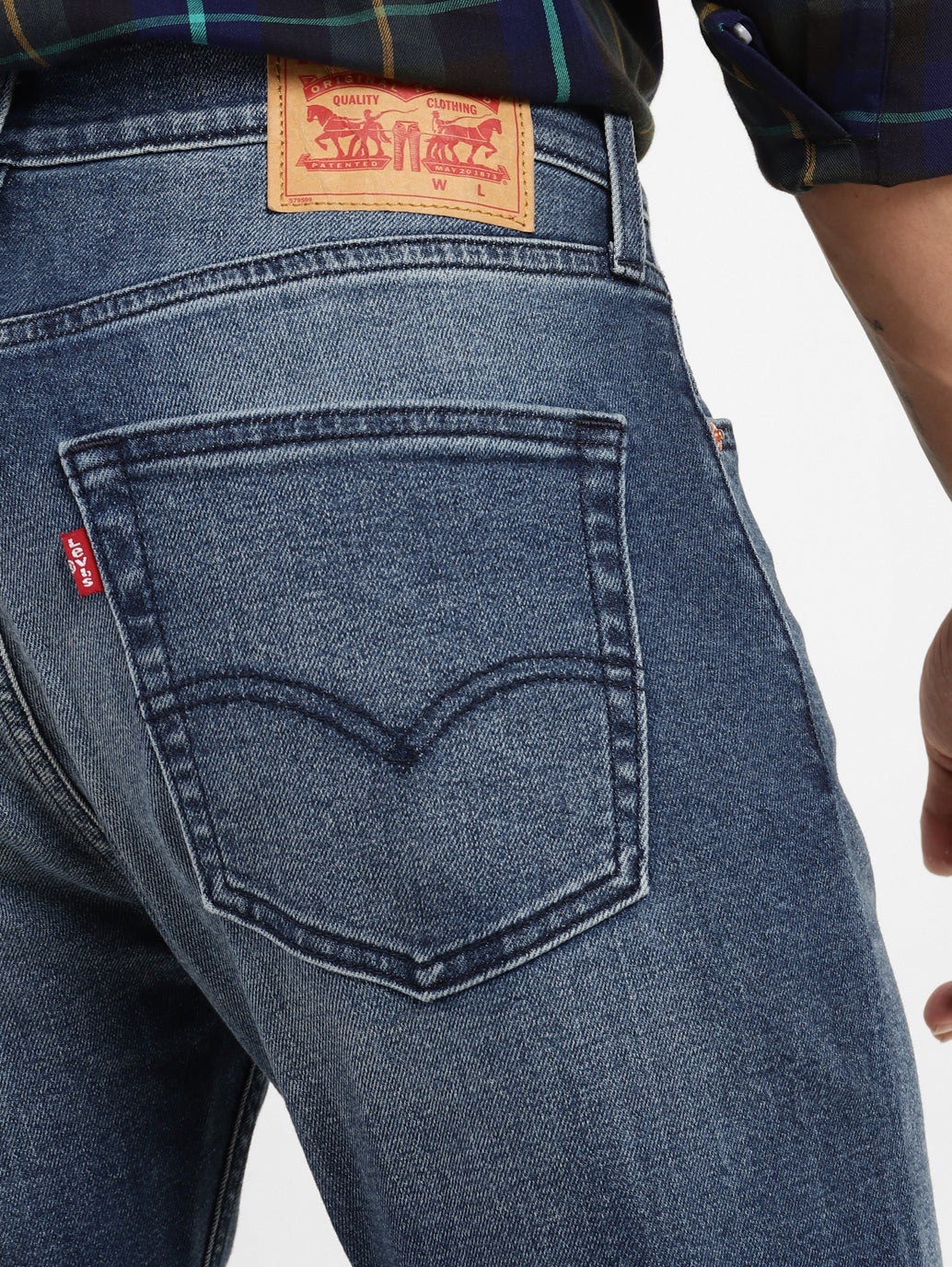 Men's 512 Blue Slim Tapered Fit Mid Rise Jeans - fb5eb473-9f17-4352-bedc-0d62b11069c6 View