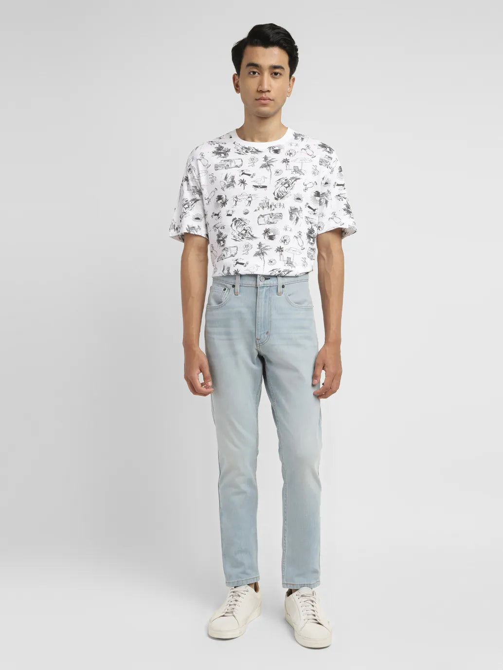 Men's 512 Light Indigo Slim Tapered Fit Mid Rise Jeans - db29ec84-4c67-40e6-81b1-08978b3d89ec View