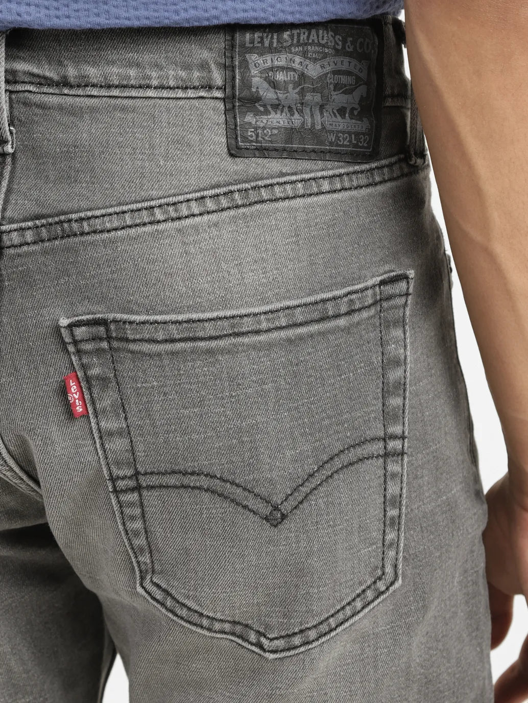 Men's 512 Light Grey Slim Tapered Fit Mid Rise Jeans - 1f5681e4-ce51-440c-80b7-e7d20b3b346a View