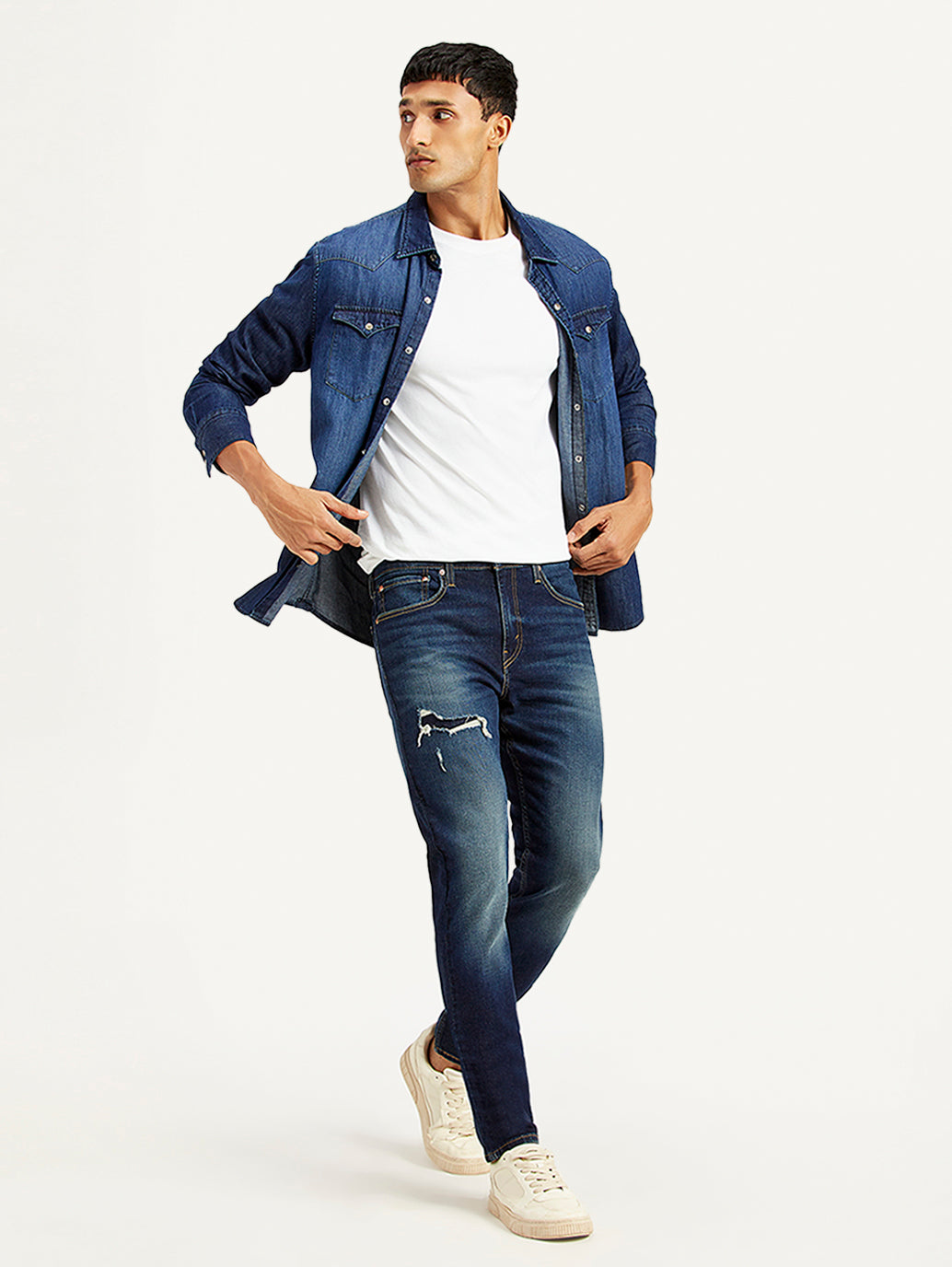Men's 512 Navy Blue Slim Tapered Fit Mid Rise Jeans - Styleshot View