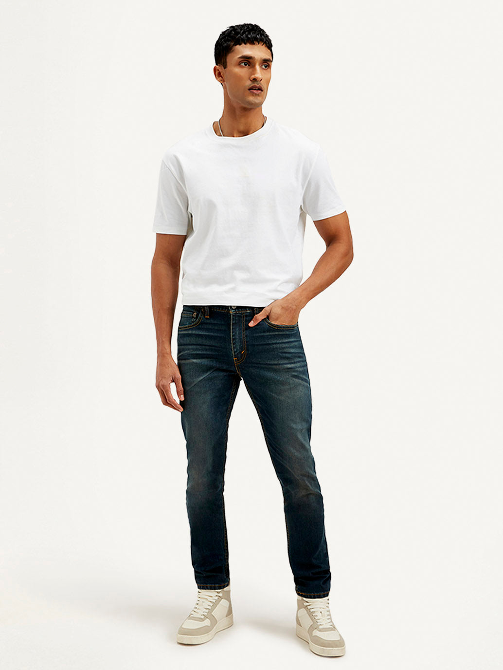 Men's 512 Navy Blue Slim Tapered Fit Mid Rise Jeans - Front View