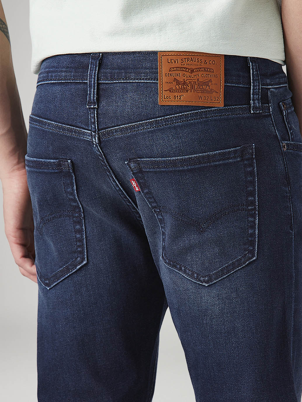 Men's 512 Dark Blue Slim Tapered Fit Mid Rise Jeans - 20 View