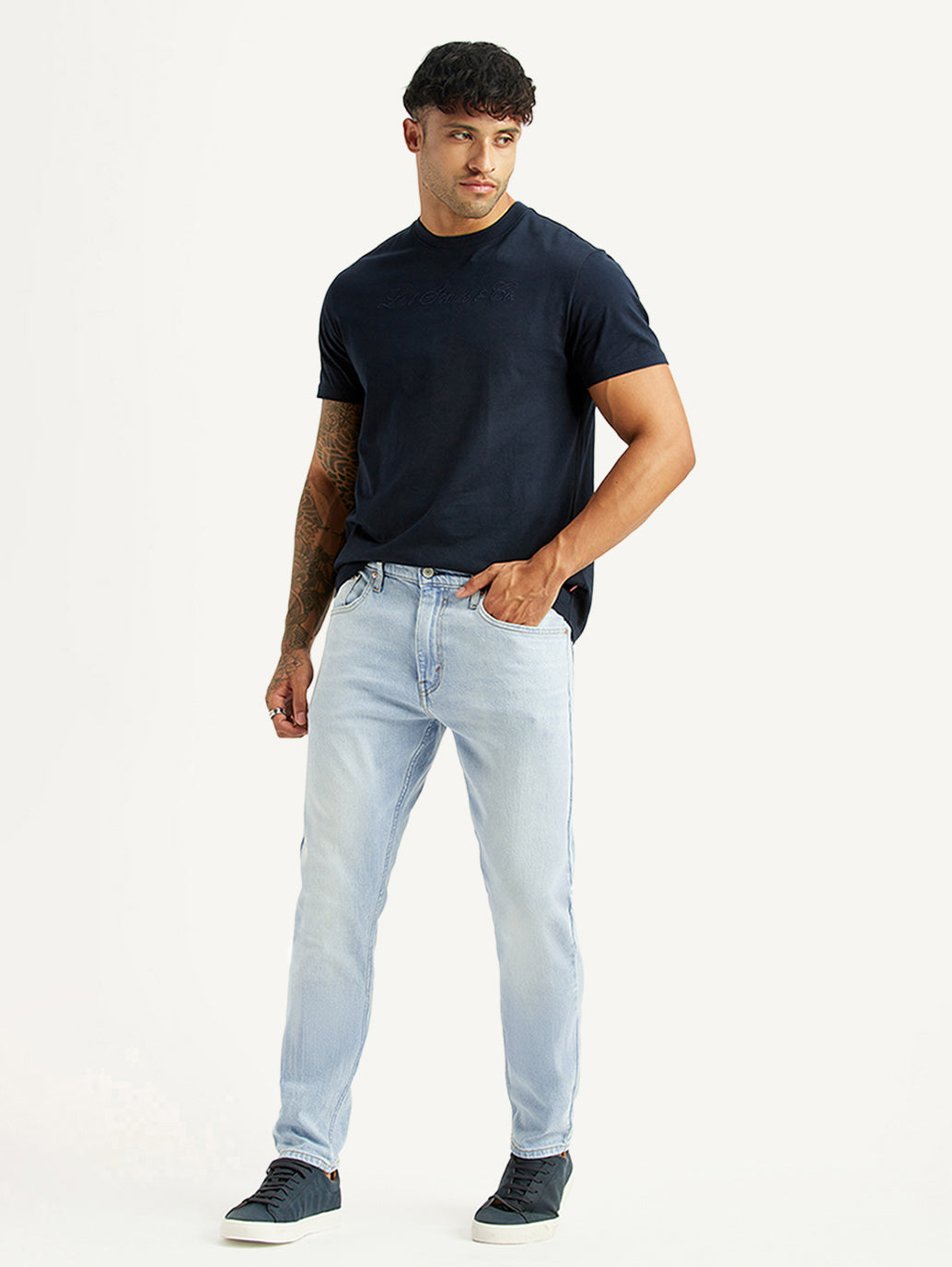 Men's 512 Light Blue Slim Tapered Fit Mid Rise Jeans - Styleshot View