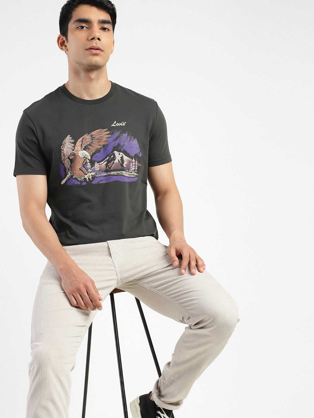 Men's Graphic Crew Neck T-shirt - c41cfd83-5820-4315-bd80-f7fd7447d7ea View