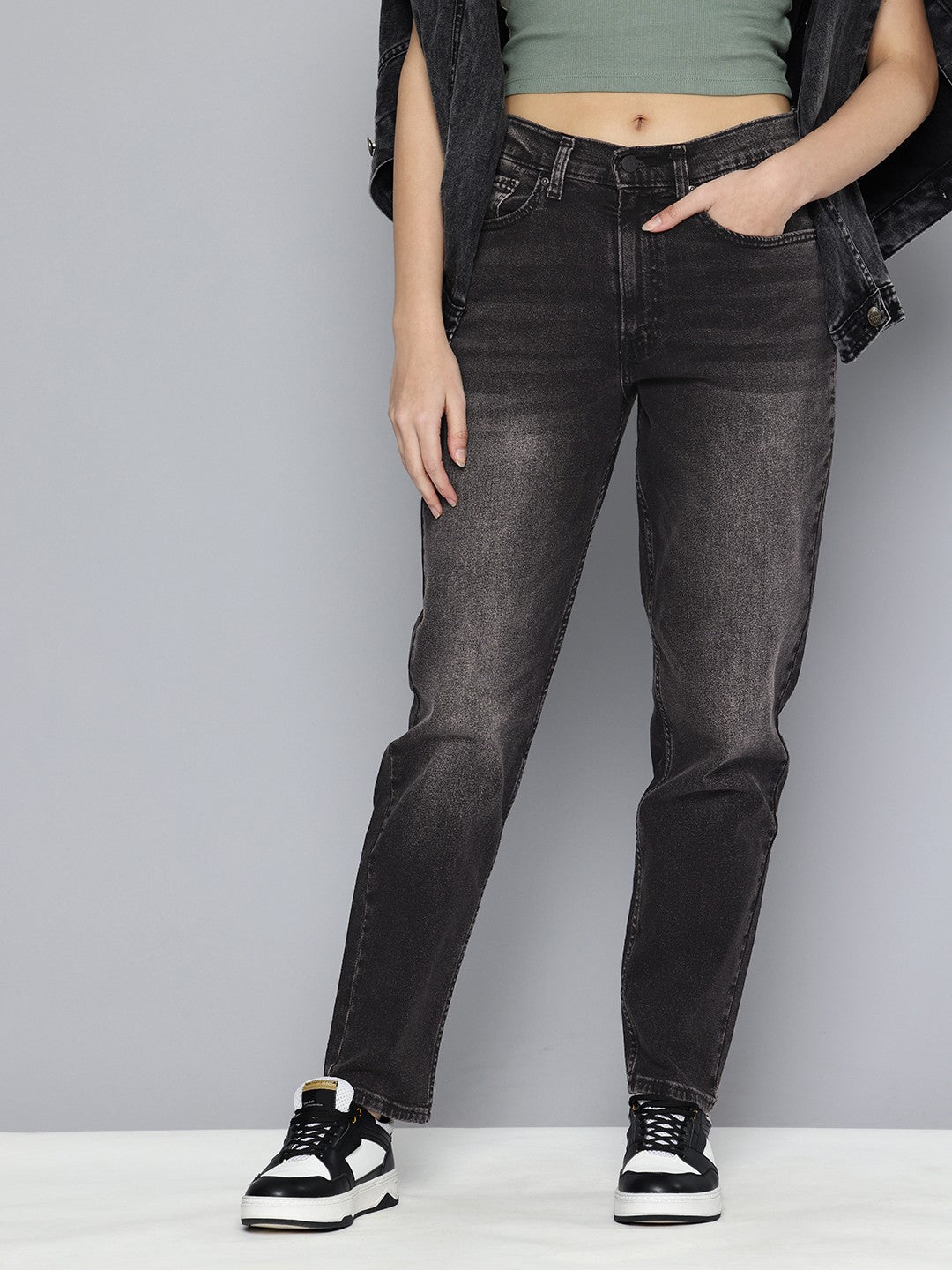 Women's 80s Mom Black Loose Fit Mid Rise Jeans - 42d2883f-557a-438b-9df0-59bd4f52aa371741153618859-Womens-Mid-Rise-Relaxed-Tapered-Fit-Black-Jeans-131741153618-1 View