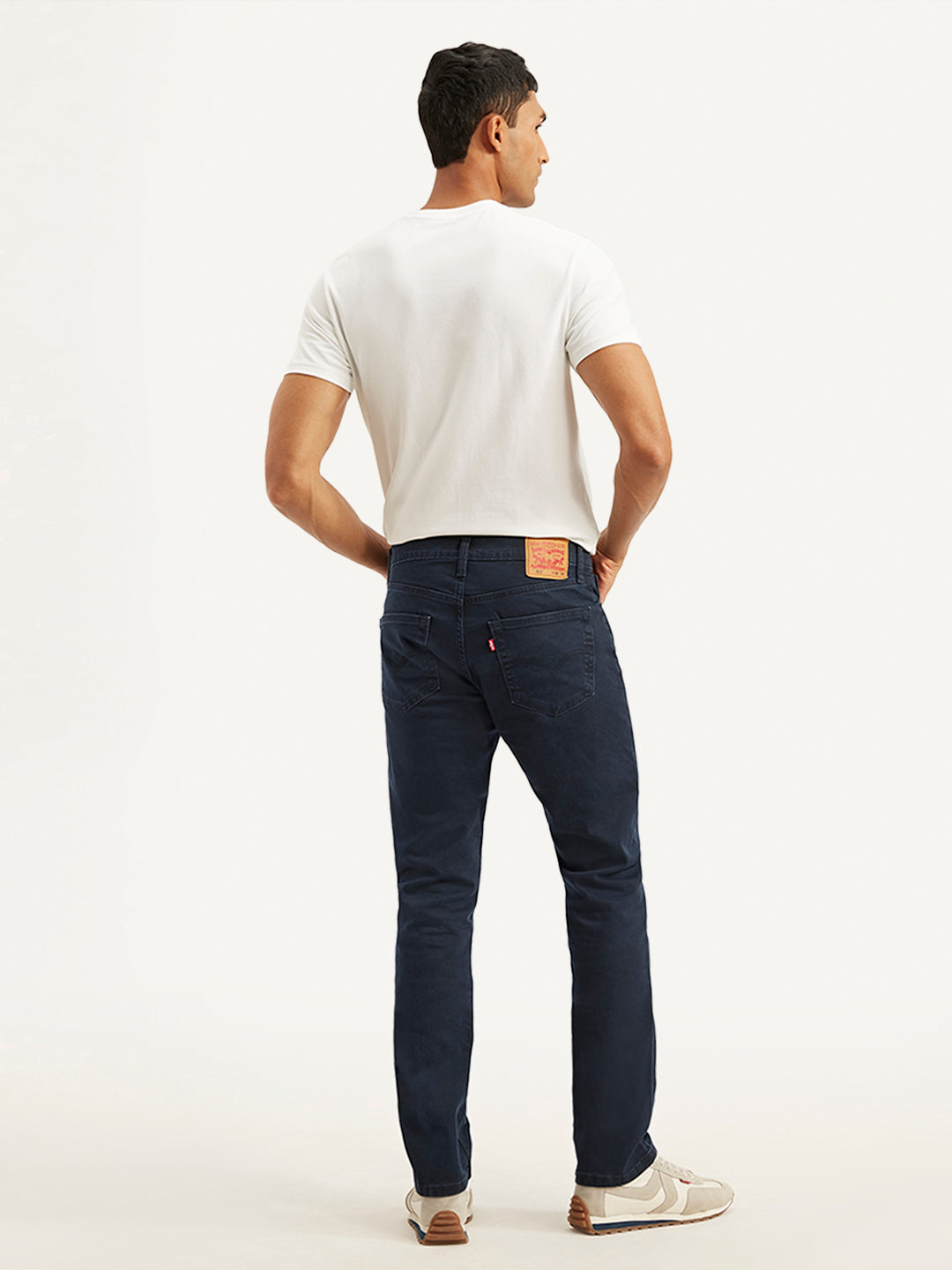 Men's 511 Dark Blue Slim Fit Mid Rise Jeans - 4948eb164980833c4d04d5b22acf4333 View