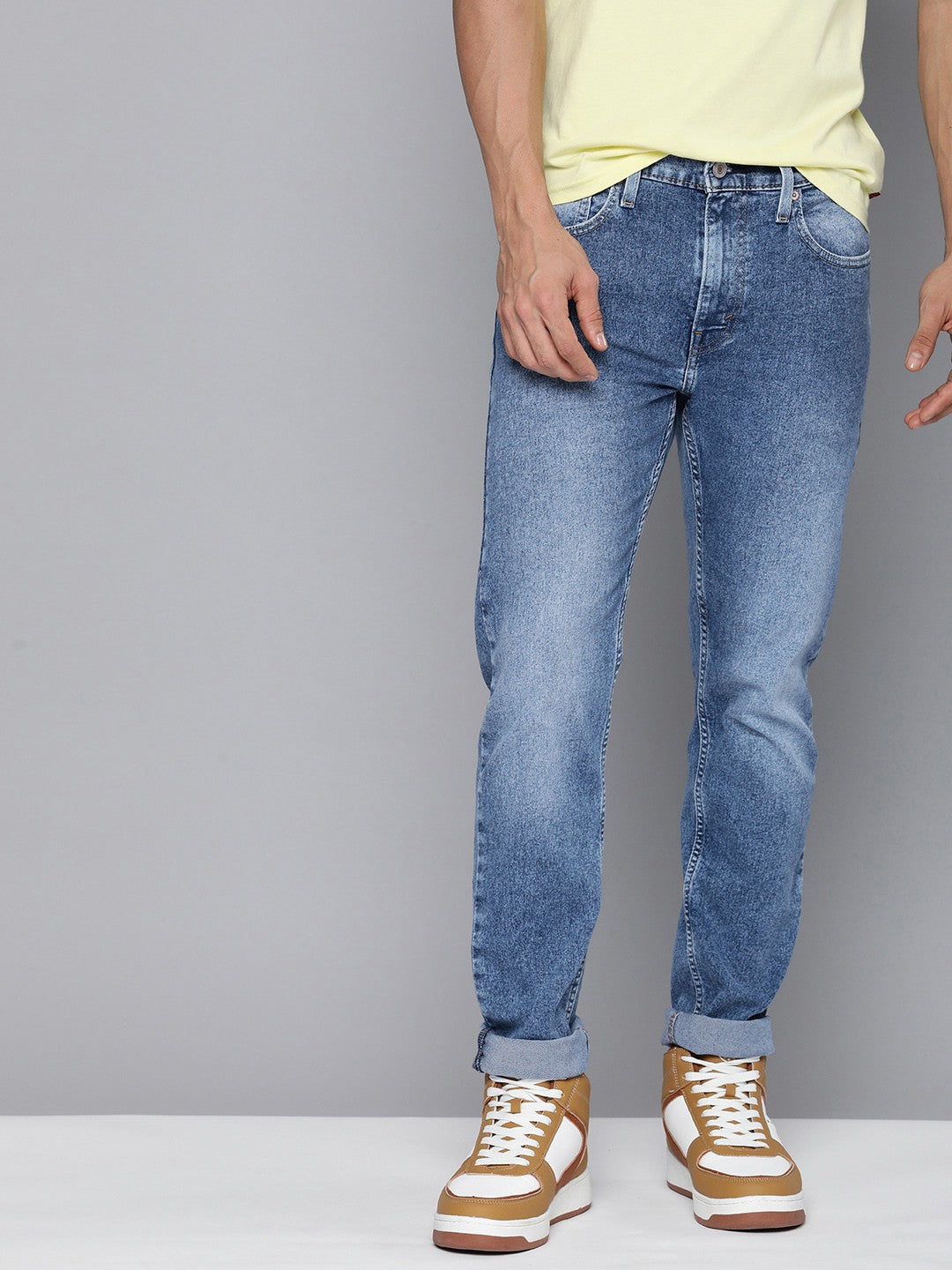 Men's 512 Blue Slim Tapered Fit Mid Rise Jeans - 4fbcce75-b6c5-47bb-9409-16380b2c51321704779581416-Levis-Men-Jeans-5131704779580997-1 View