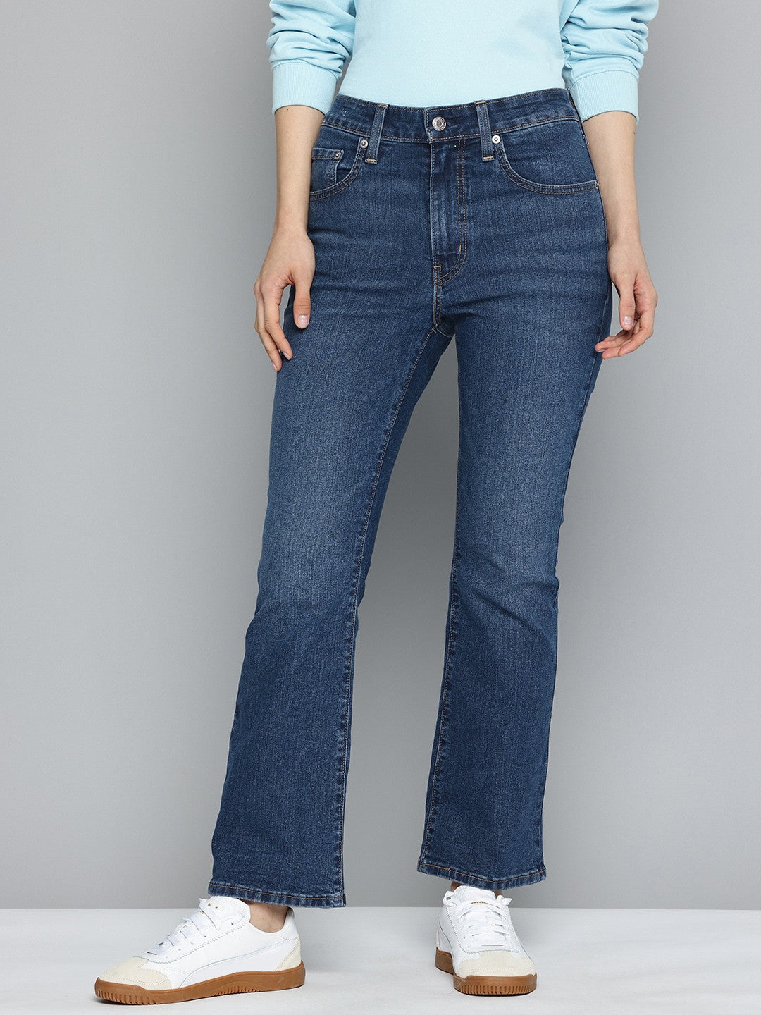 Women's 725 Blue Flared Fit High Rise Jeans - 547035d6-6c8c-4cb3-9e1c-93dc8dc122b41737538493967-Womens-High-Rise-725-Slim-Bootcut-Fit-Blue-Jeans-15817375384-1 View