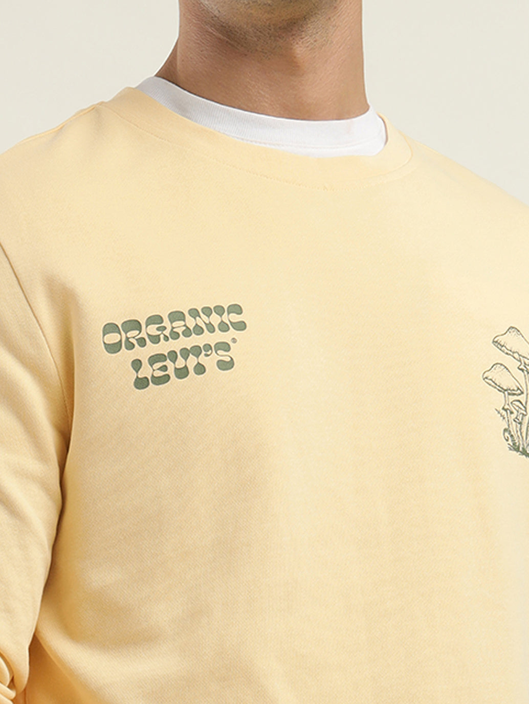 Men's Solid Crew Neck Sweatshirt - Detail View
