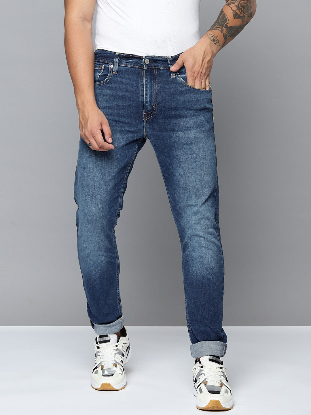 Men's 512 Blue Slim Tapered Fit Mid Rise Jeans - 652d1699-672e-4819-87ac-3ee9384352cd1699358654368-Levis-Men-Blue-512-Slim-Fit-Heavy-Fade-Stretchable-Jeans-733-1 View