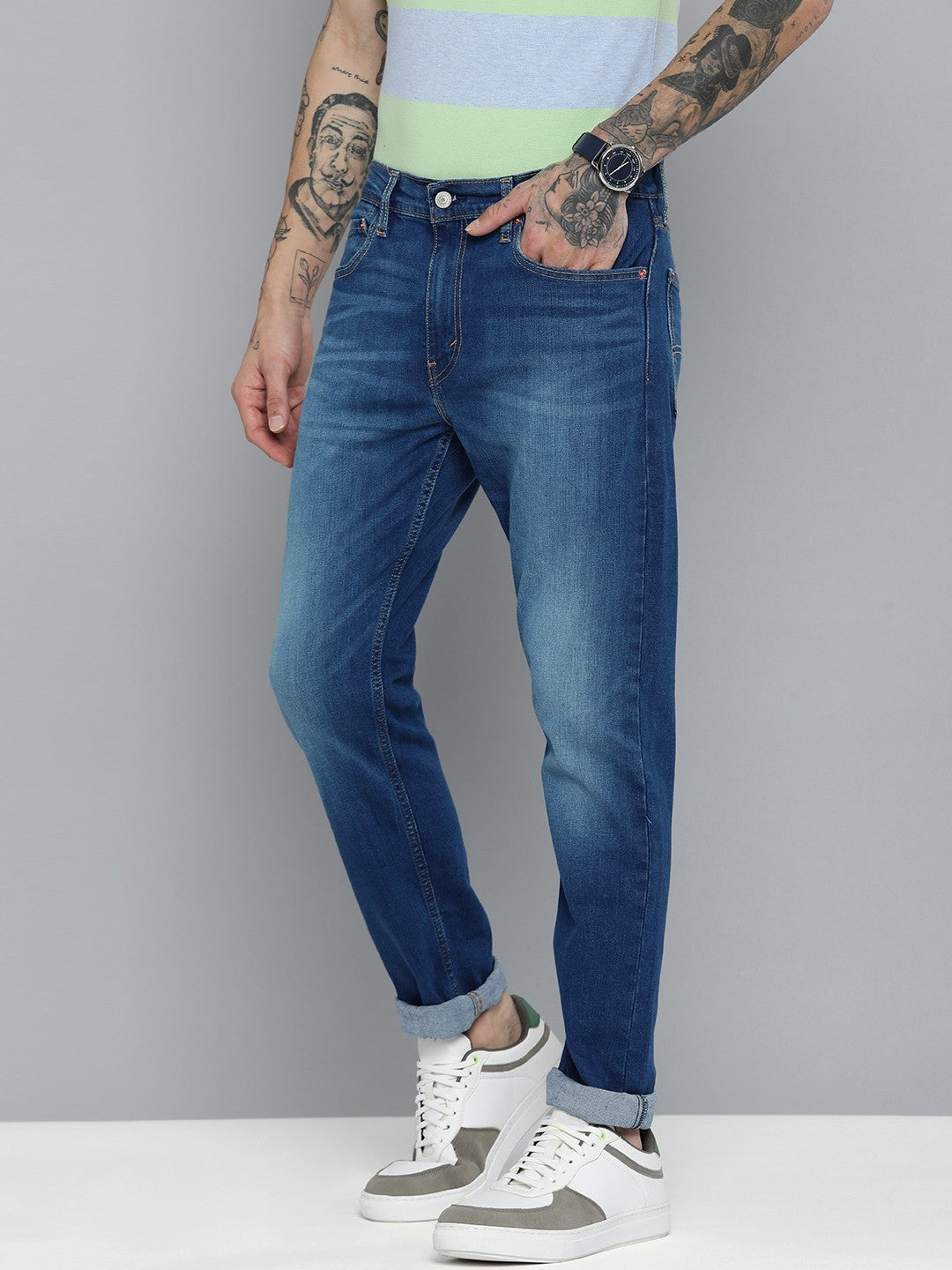 Men's 512 Blue Slim Tapered Fit Mid Rise Jeans - 670980df-00ca-4e9d-b7fd-81215fa97dbc1704780760276-Levis-Men-Jeans-3731704780759772-2 View