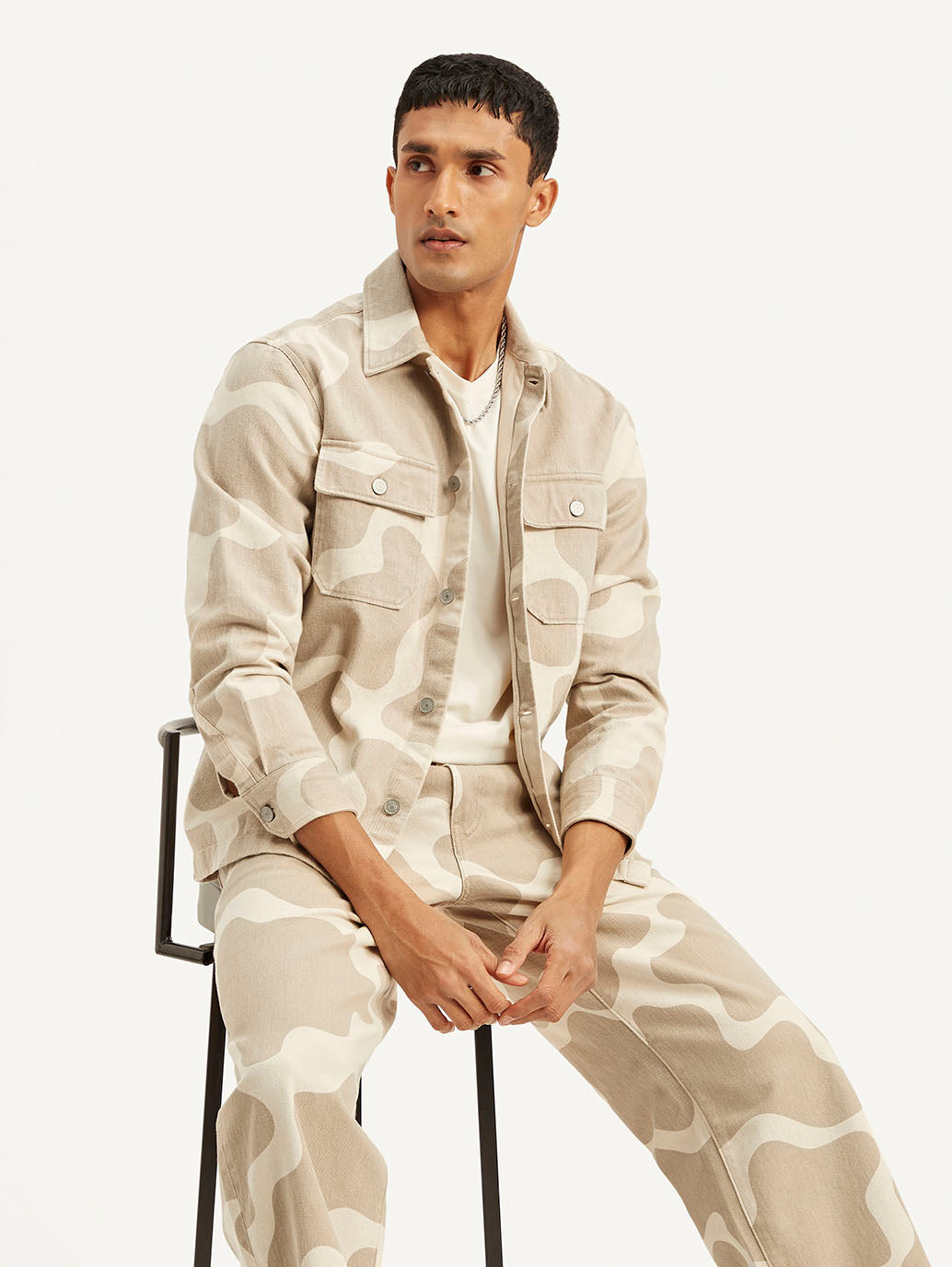 Men's Abstract Beige Relaxed Fit Utility Overshirt - 721fd6b919eab9bb2dee23e4e2ec669a View