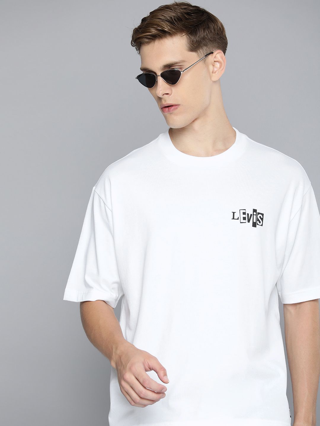 Men's Solid Loose Fit T-shirt - 778da17f-c7b7-4bd1-9637-61751c74df491710997979760-Levis-Men-Tshirts-6821710997979423-1 View