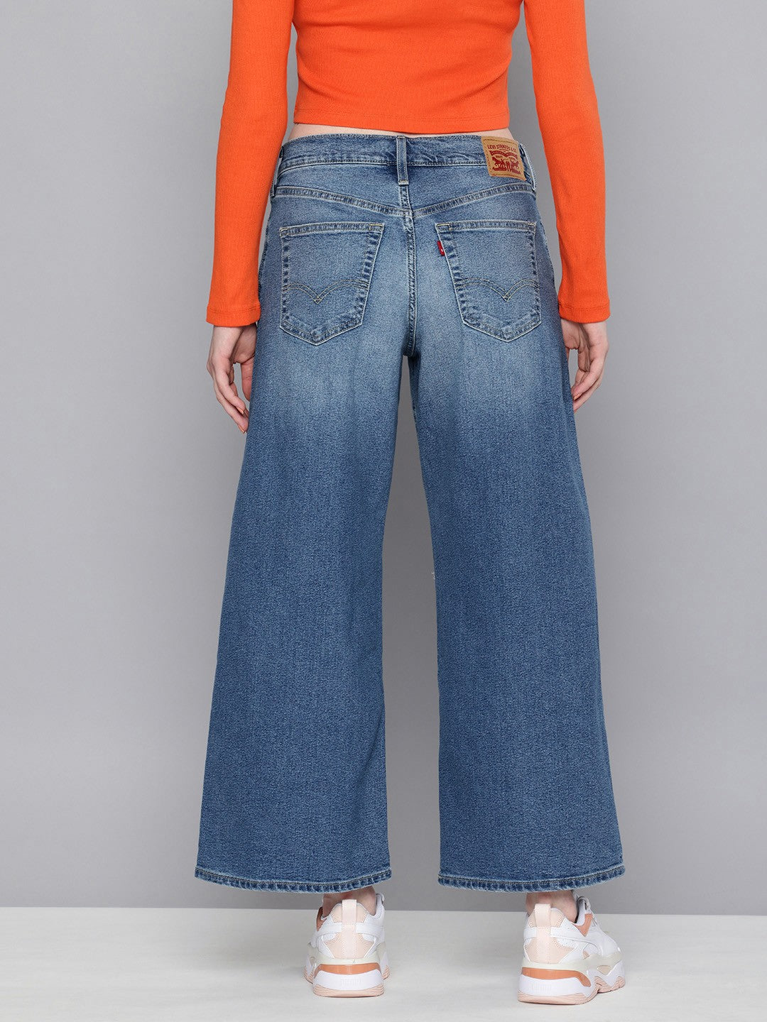 Women's 94 Blue Baggy Wide Leg Fit Mid Rise Jeans - 77cb9089-6b5f-47fb-b940-f77a136d95f91726556328034-Levis-Women-Jeans-9891726556327462-3 View