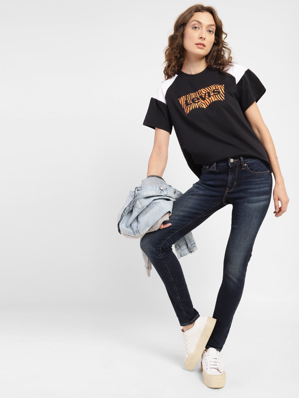 Women's 711 Blue Skinny Fit Mid Rise Jeans - 07324b10-b5d6-4a9f-98cc-c05eef9fea57 View