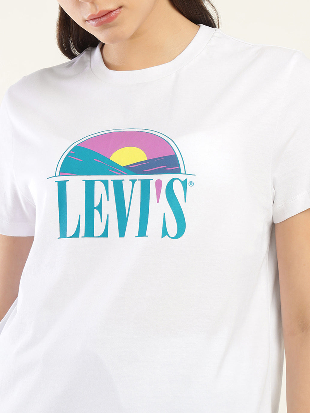Women's Graphic Print Relaxed Fit T-shirt - Detail View