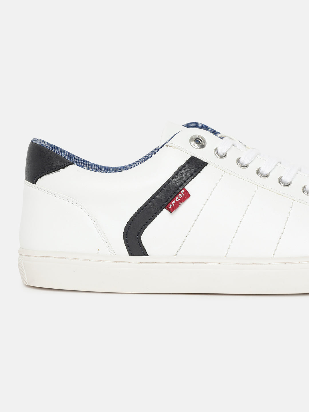 White - dc886bd6-9e01-439a-941d-b083599fbdc3 View