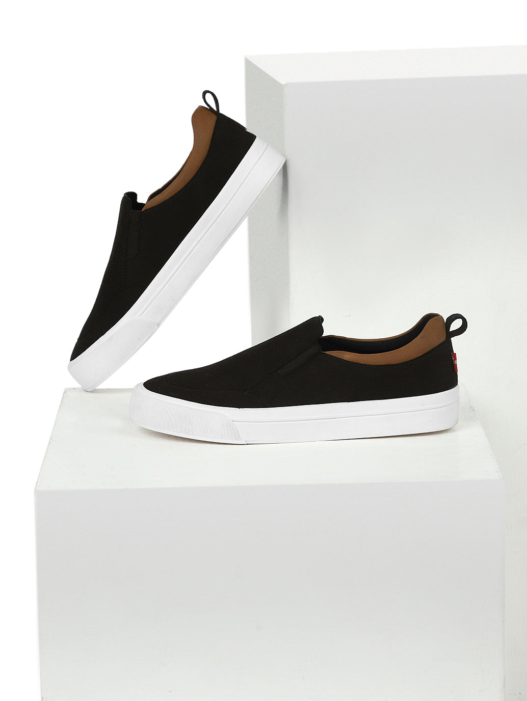 Men's Alps Black Casual Slip On - Style View