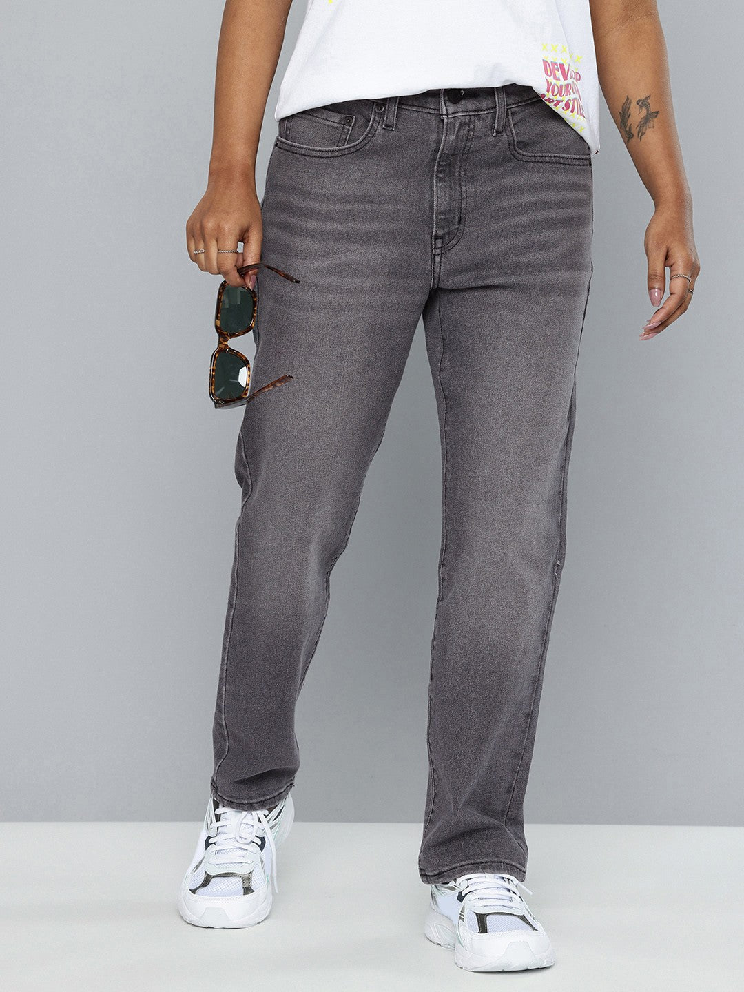 Women's 724 Black Straight Fit High Rise Jeans - 8cc2cfa3-de15-43ec-acf0-b25d5898b8ab1737451248779-Womens-High-Rise-724-Slim-Straight-Fit-Black-Jeans-969173745-1 View