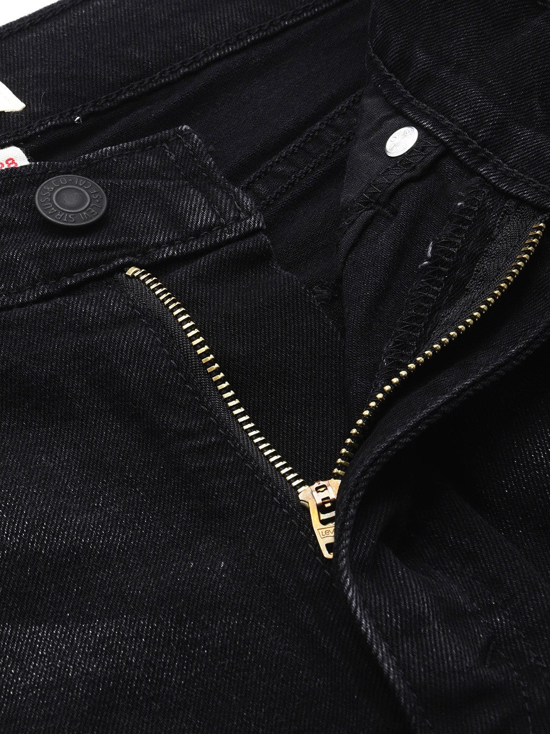 Women's 80s Mom Black Loose Fit High Rise Jeans - 8e965c5b-e5b5-47f5-8bcf-e487b6b170061719559980739-Levis-Women-Jeans-7391719559980294-5 View