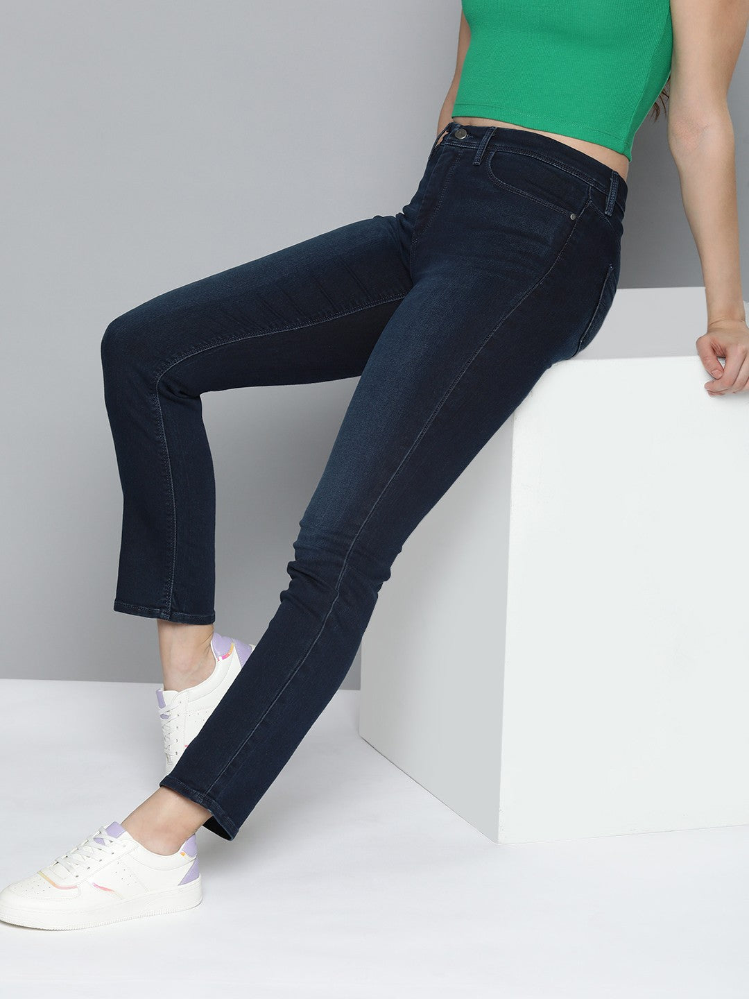 Women's Redloop 312 Blue Straight Fit Mid Rise Jeans - 8eed391e-7760-4f06-bfab-41753f6792b71710924466553-Levis-Women-Jeans-7721710924466035-1 View
