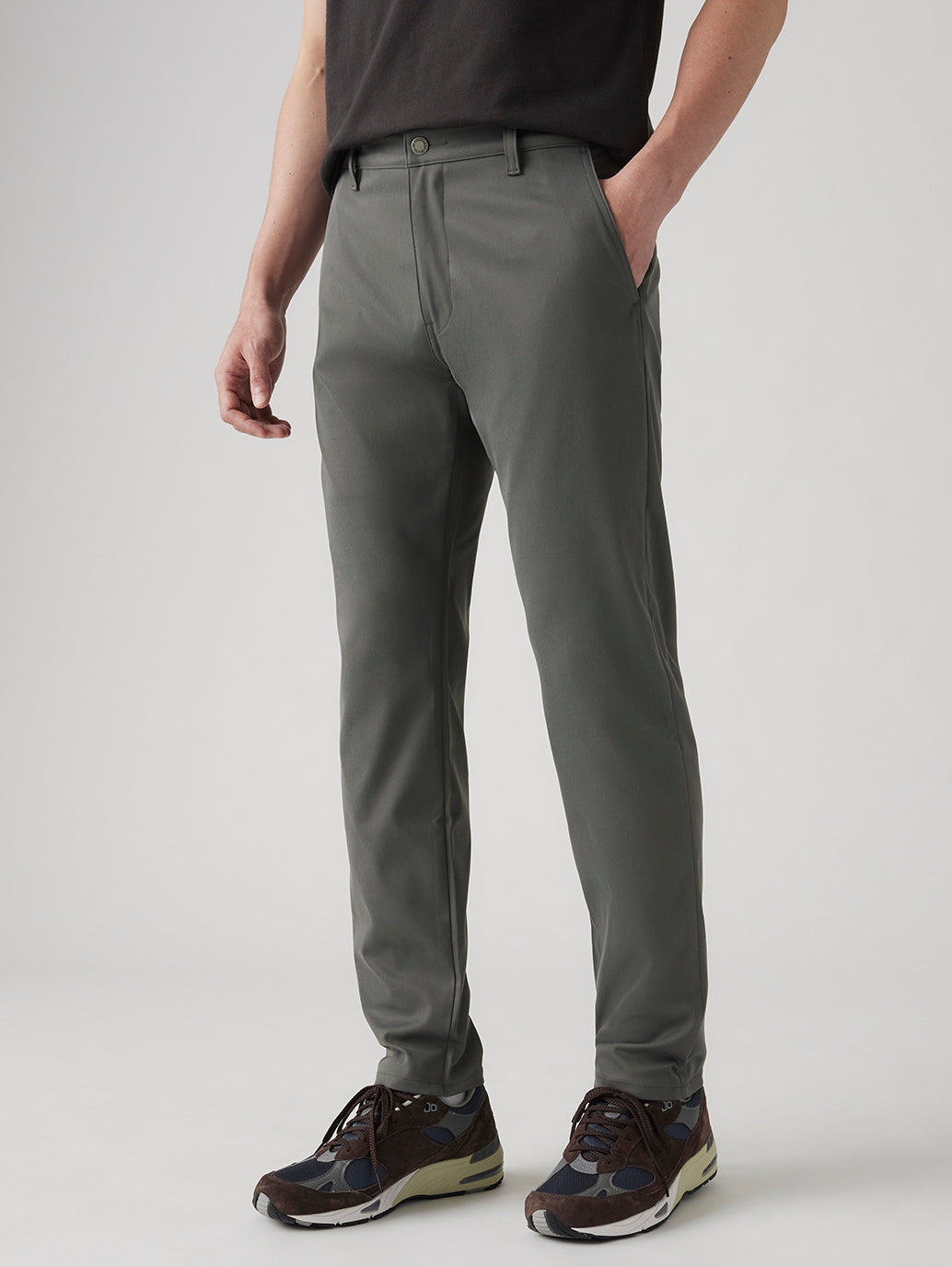 Men's Grey Straight Fit Tech Pants - 91807bef6a5e9fe03fa0be52ee64d5c7 View