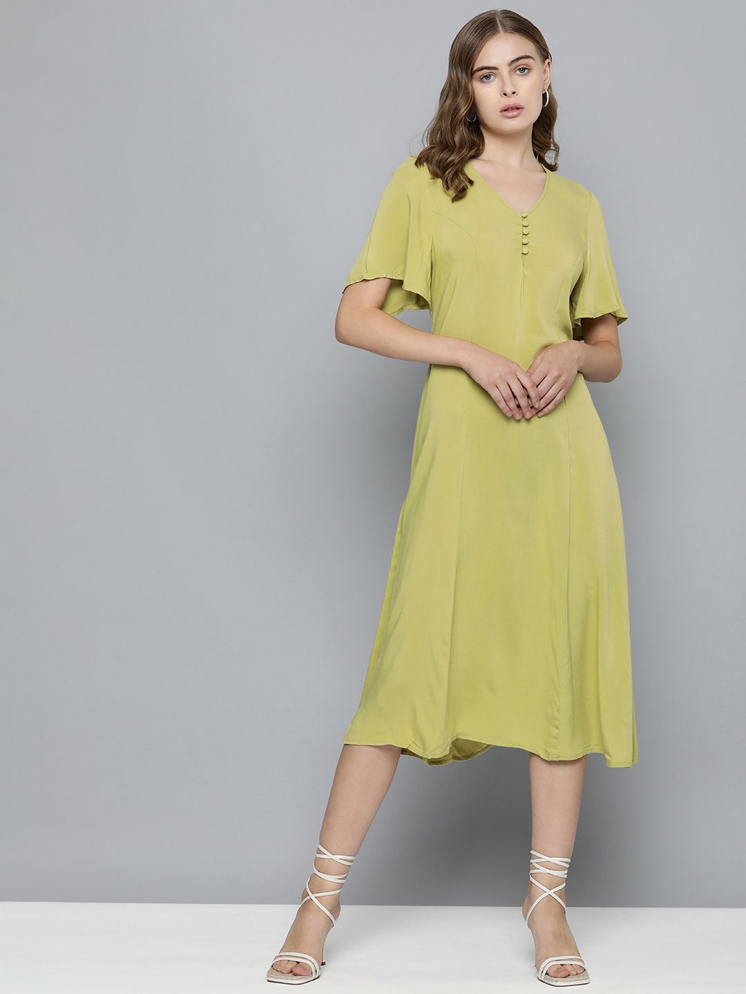 Women's Solid Green V Neck Dresses - 9914c14408a3ac140435d3c3a54e7929 View