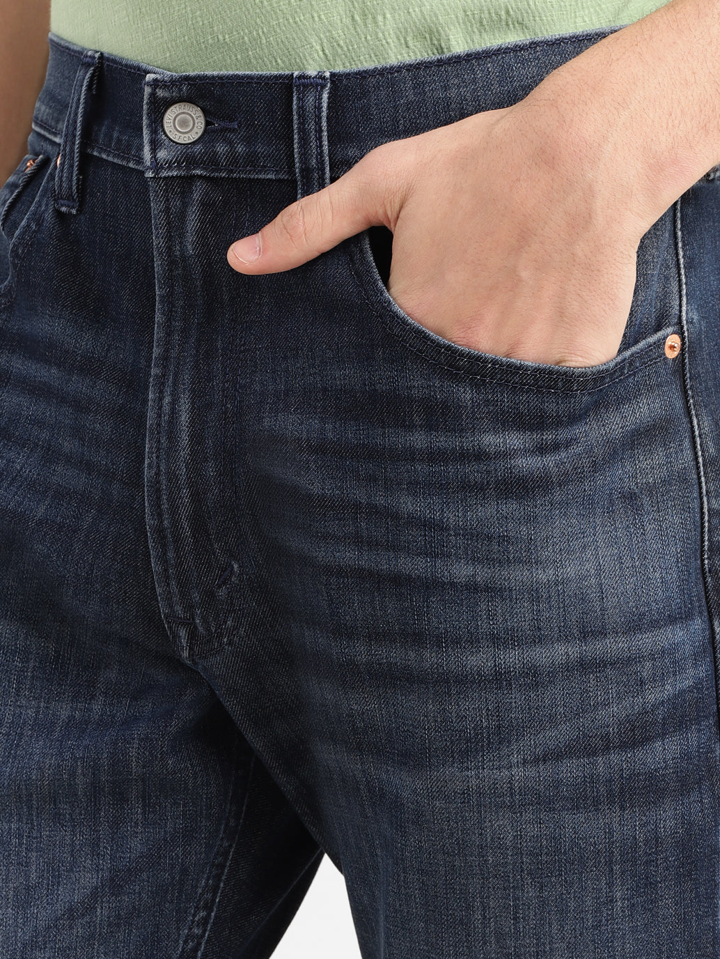 Men's 551 Blue Loose Fit Mid Rise Jeans - b86a1de5-481f-4965-9acb-8ce4d8c96b3f View