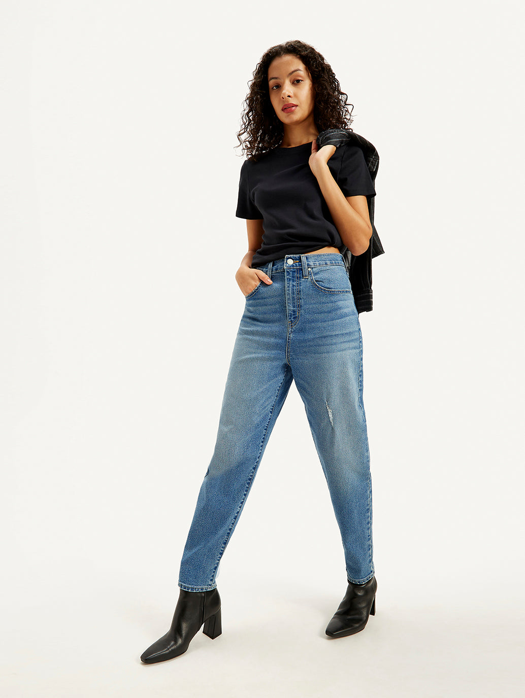 Women's Blue Loose Tapered Fit High Rise Jeans