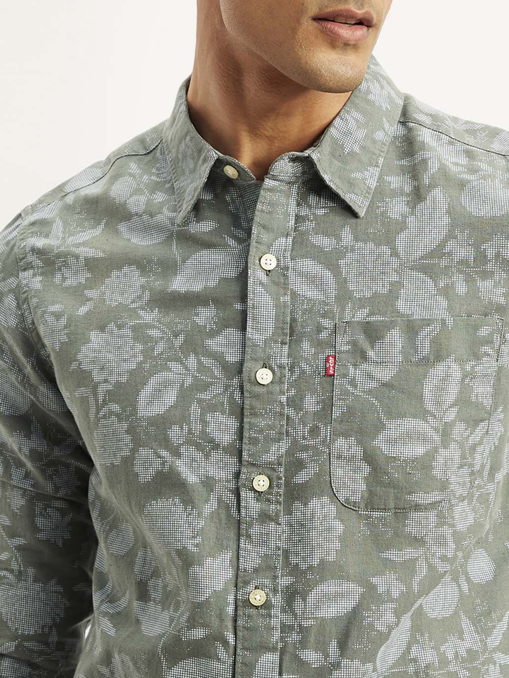 Men's Floral Print Slim Fit Shirt - Detail View