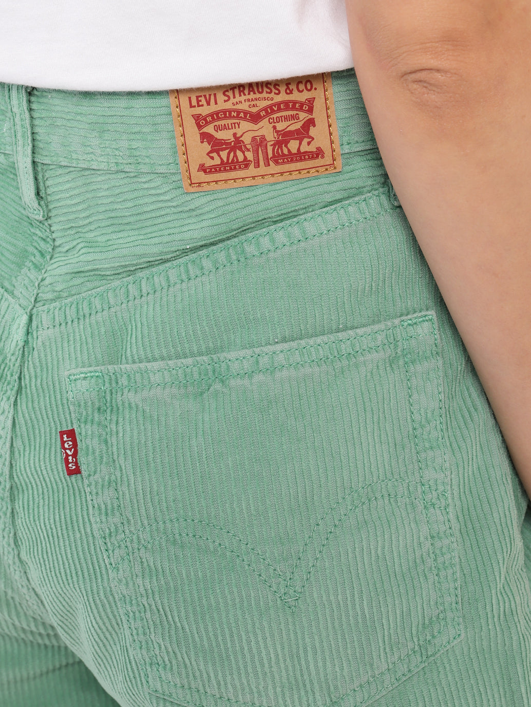 Women's Green Loose Fit High Rise Jeans - e2b737f6-6eef-48e7-bace-e7987de0181e View