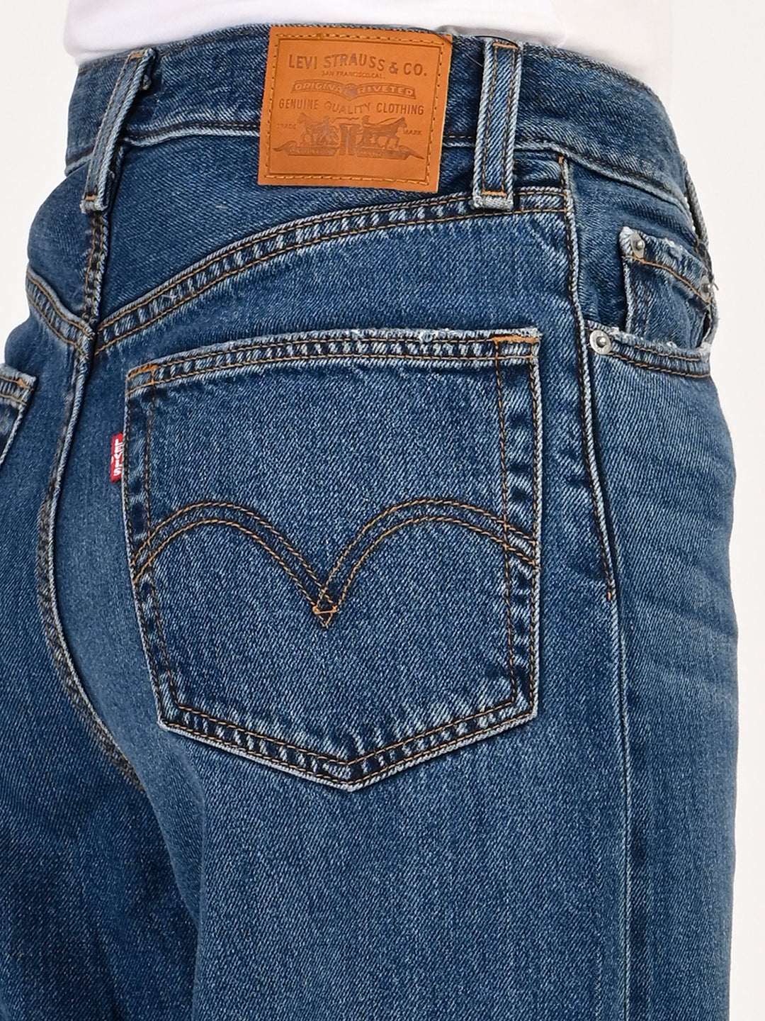 Women's Dark Blue Loose Fit High Rise Jeans - detail View