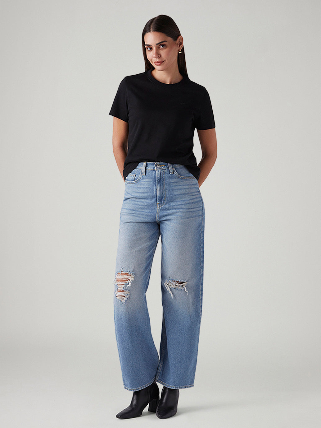Women's Light Blue Loose Fit High Rise Jeans