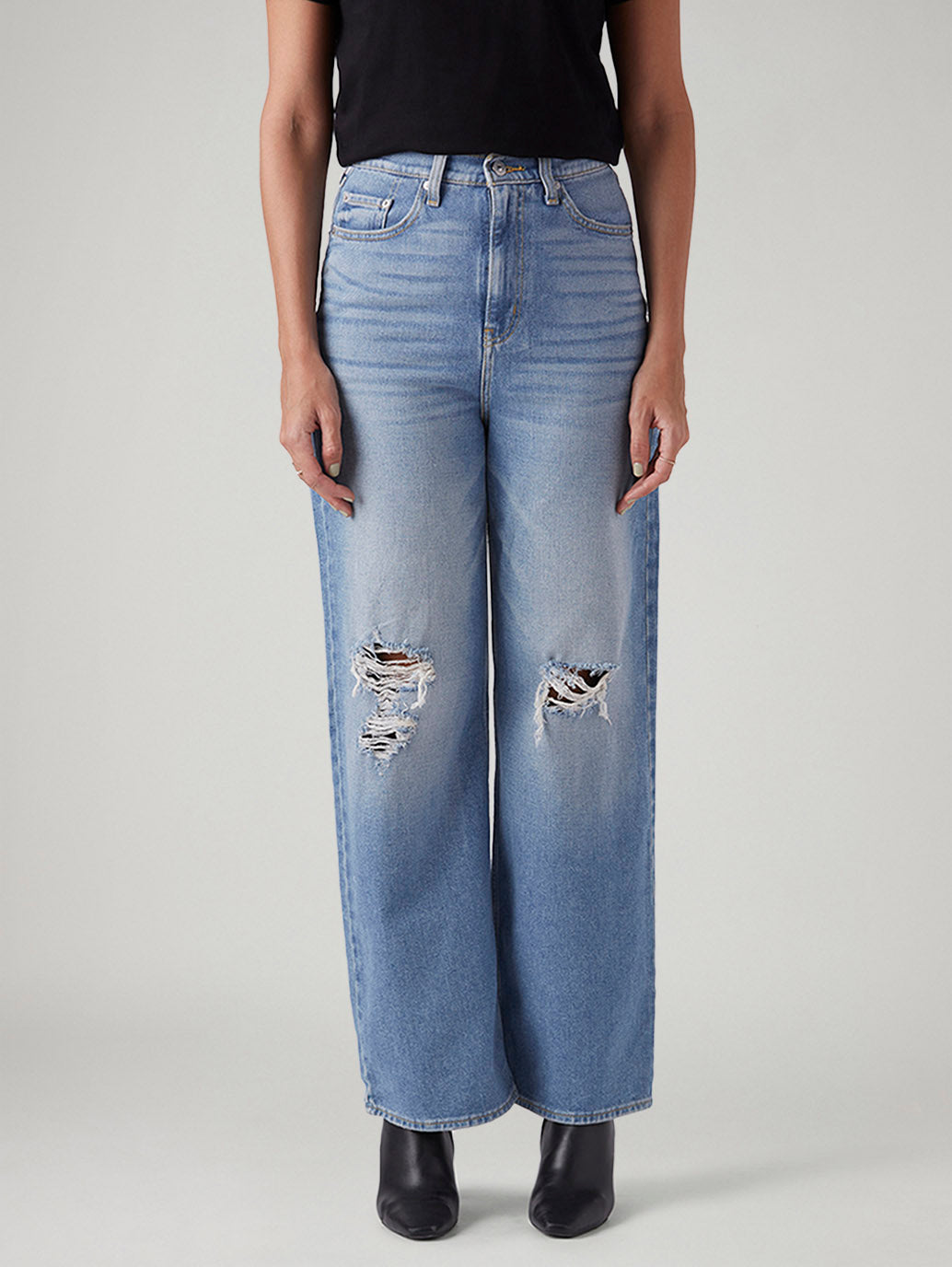 Women's Light Blue Loose Fit High Rise Jeans - Front View